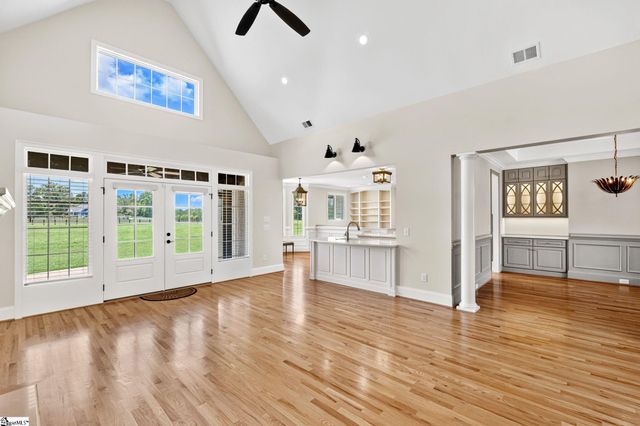 10445 New Cut Road, Campobello, SC 29322
