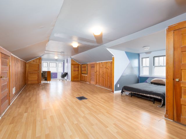 900 Lathrop Avenue, Forest Park, IL 60130