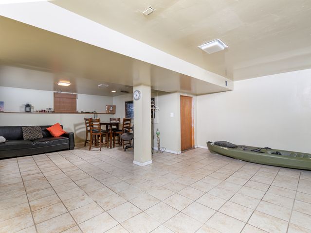 900 Lathrop Avenue, Forest Park, IL 60130