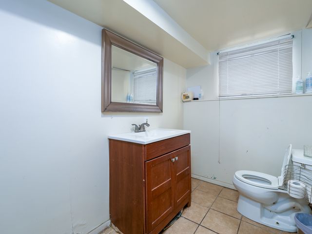 900 Lathrop Avenue, Forest Park, IL 60130