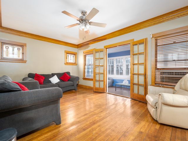 900 Lathrop Avenue, Forest Park, IL 60130