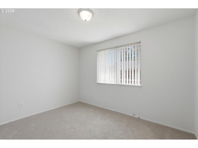 6518 Se 93RD Ave, Portland, OR 97266