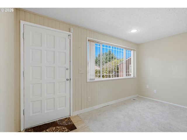 6518 Se 93RD Ave, Portland, OR 97266