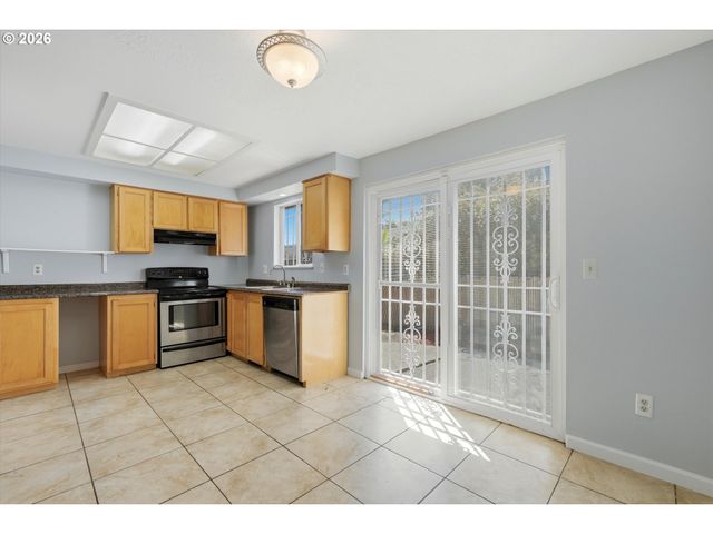 6518 Se 93RD Ave, Portland, OR 97266