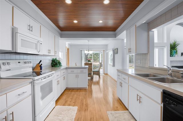 9208 WATER HAZARD DRIVE, Hudson, FL 34667