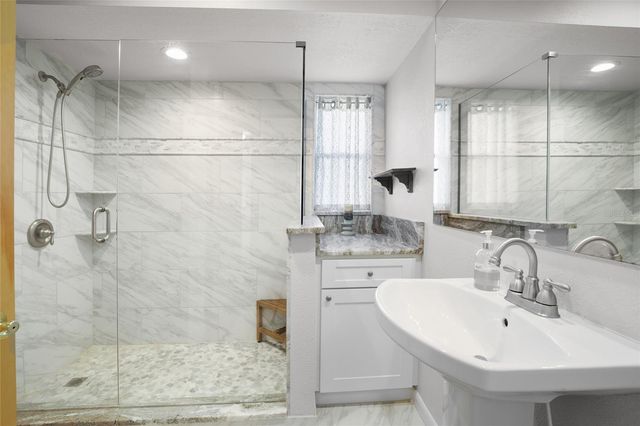 9208 WATER HAZARD DRIVE, Hudson, FL 34667