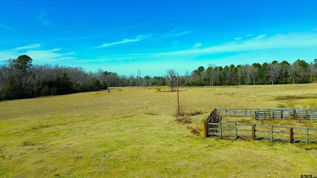 8701 E State Highway 7, Crockett, TX 75835
