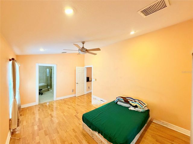 1150 OAKWOOD DRIVE, Dunedin, FL 34698