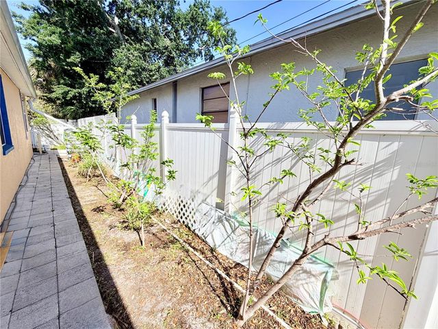 1150 OAKWOOD DRIVE, Dunedin, FL 34698