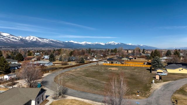 125 Joncar Court, Hamilton, MT 59840