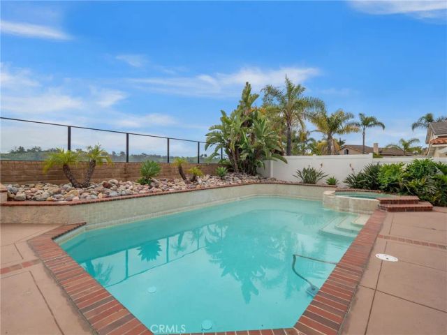 21052 Kensington Lane, Lake Forest, CA 92630