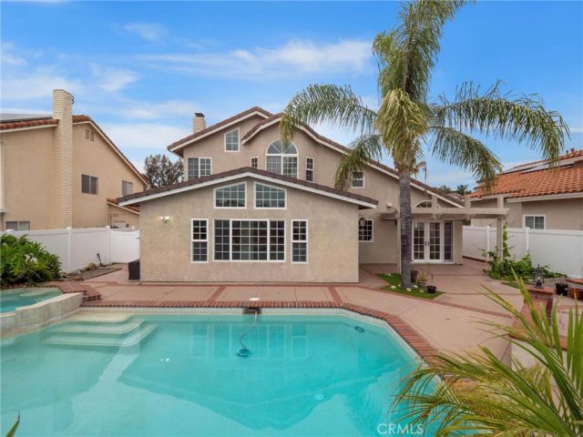 21052 Kensington Lane, Lake Forest, CA 92630