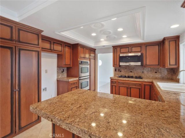 21052 Kensington Lane, Lake Forest, CA 92630