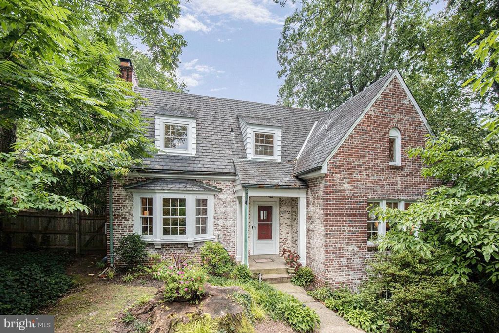 4616 BUTTERWORTH PL NW, Washington, DC 20016