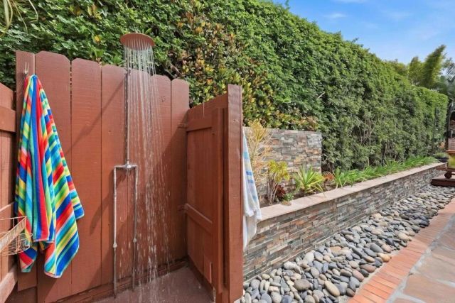 637 Sparta Drive, Encinitas, CA 92024
