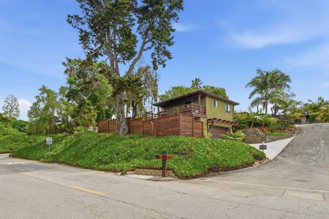 637 Sparta Drive, Encinitas, CA 92024