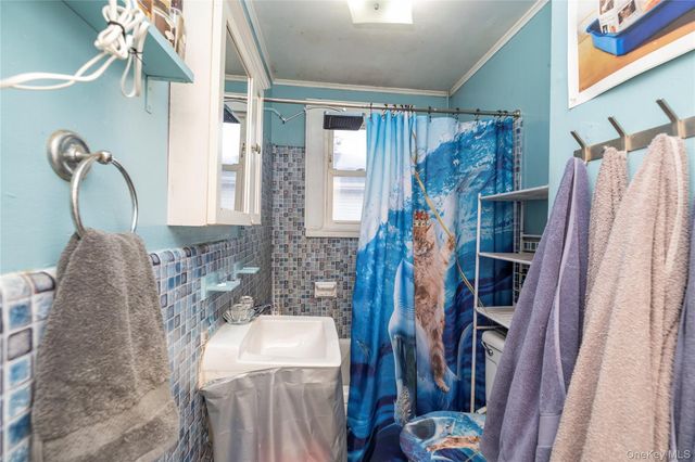 882 Ocean Street, Baldwin Harbor, NY 11510