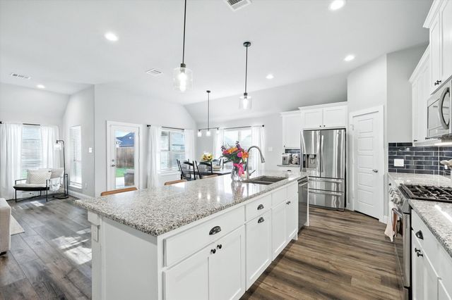 705 Chaparral Road, Sanger, TX 76266