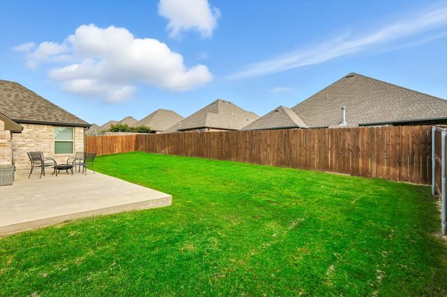 705 Chaparral Road, Sanger, TX 76266