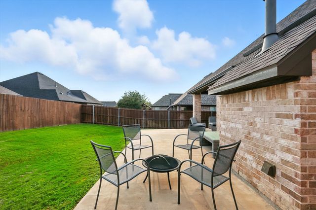 705 Chaparral Road, Sanger, TX 76266