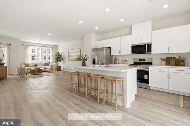 104 CLINTON ST, Sicklerville, NJ 08081