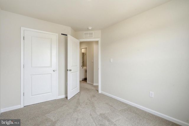 104 CLINTON ST, Sicklerville, NJ 08081