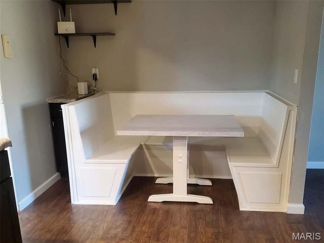 27 E Adams Drive, Cahokia, IL 62206