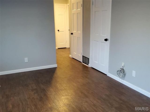 27 E Adams Drive, Cahokia, IL 62206