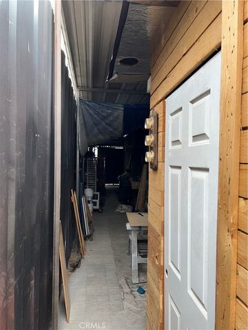 5739 Long Beach Avenue, Los Angeles, CA 90058