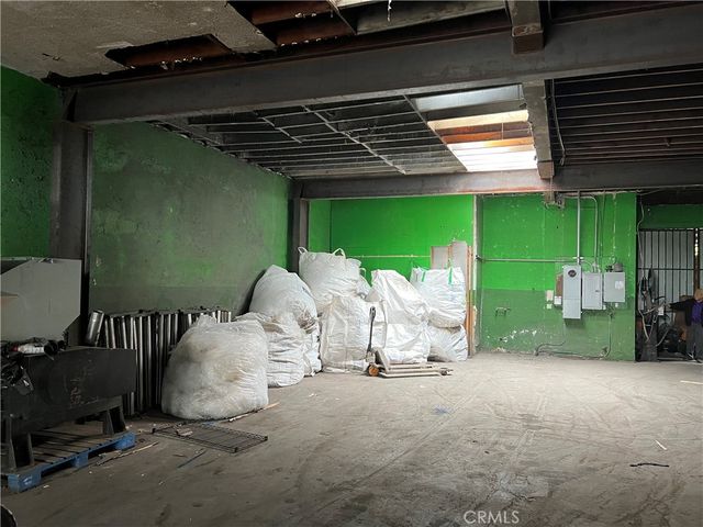 5739 Long Beach Avenue, Los Angeles, CA 90058