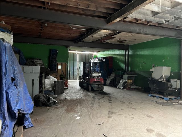 5739 Long Beach Avenue, Los Angeles, CA 90058