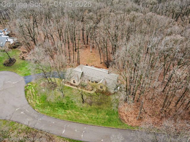 5440 Glenway Drive, Genoa Township, MI 48116
