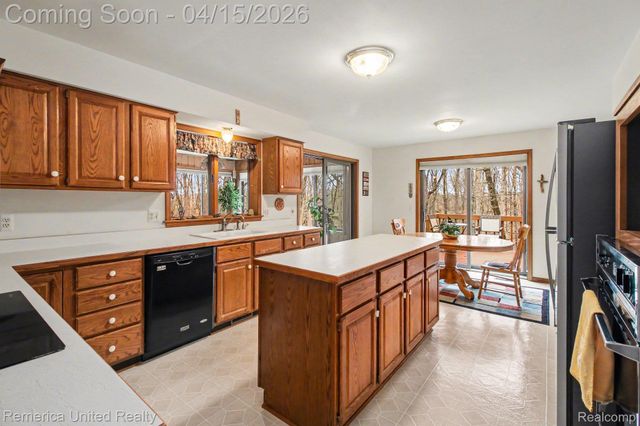 5440 Glenway Drive, Genoa Township, MI 48116