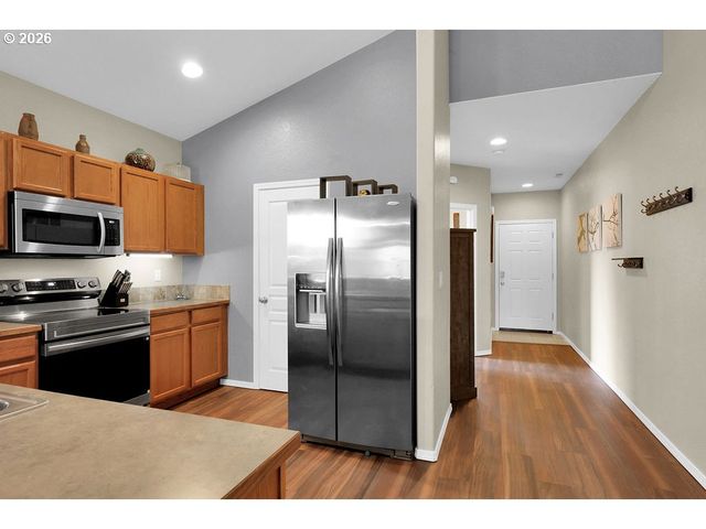 4214 HEINS Ct, Eugene, OR 97402