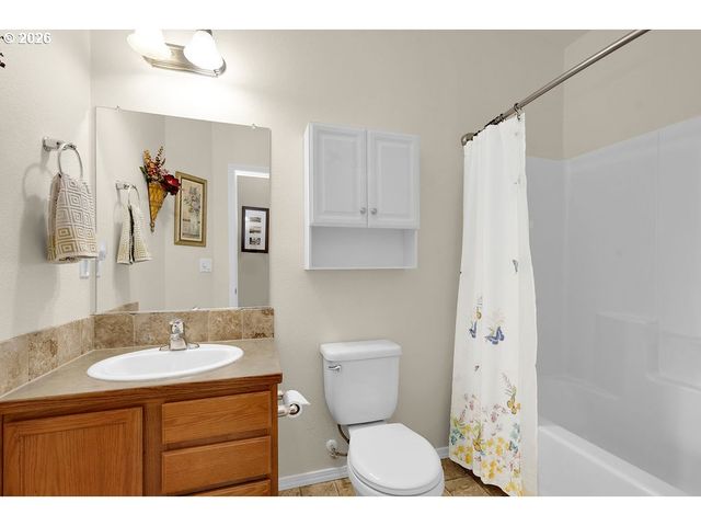 4214 HEINS Ct, Eugene, OR 97402