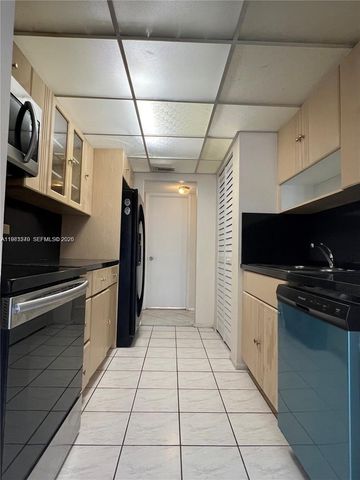 3760 Inverrary Dr 2Z, Lauderhill, FL 33319