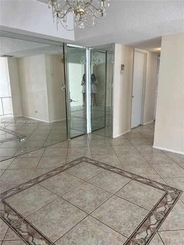 3760 Inverrary Dr 2Z, Lauderhill, FL 33319