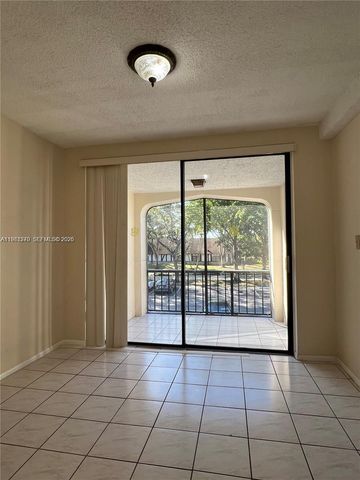 3760 Inverrary Dr 2Z, Lauderhill, FL 33319