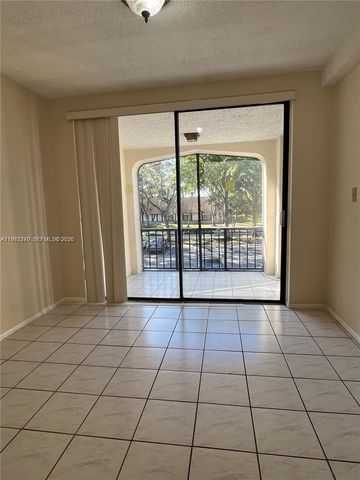 3760 Inverrary Dr 2Z, Lauderhill, FL 33319