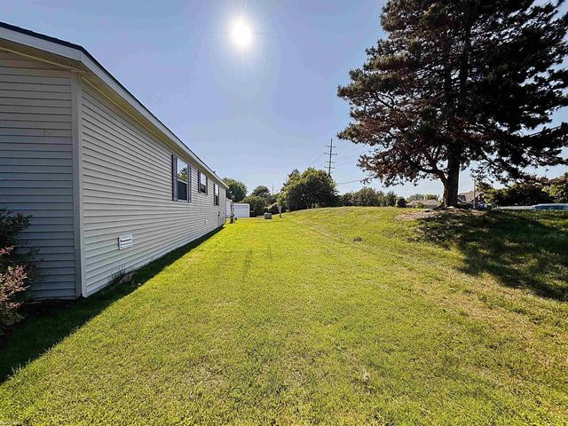46688 Lemans Court, Macomb, MI 48044