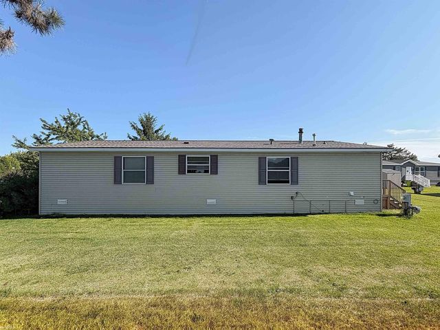 46688 Lemans Court, Macomb, MI 48044