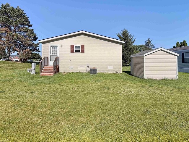 46688 Lemans Court, Macomb, MI 48044