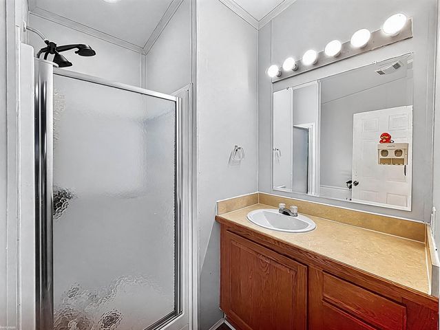 46688 Lemans Court, Macomb, MI 48044