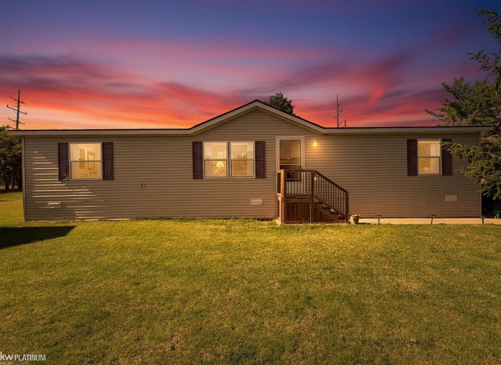 46688 Lemans Court, Macomb, MI 48044