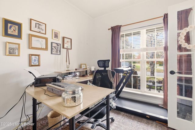 5253 Craigs Creek Dr, Louisville, KY 40241