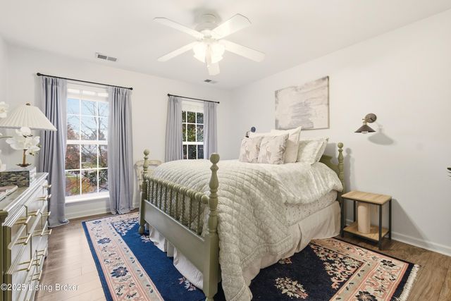 5253 Craigs Creek Dr, Louisville, KY 40241