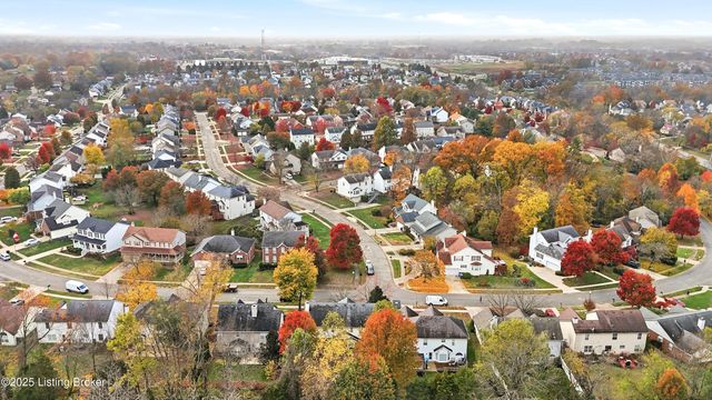 5253 Craigs Creek Dr, Louisville, KY 40241