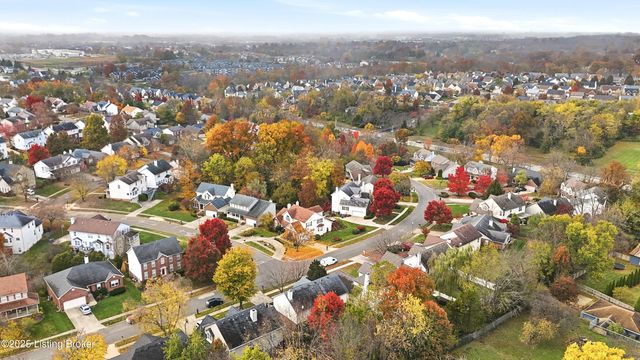 5253 Craigs Creek Dr, Louisville, KY 40241