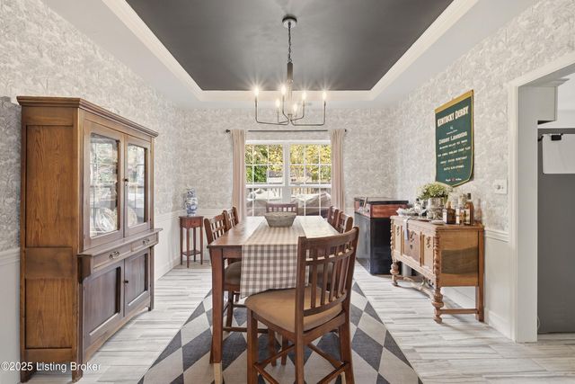 5253 Craigs Creek Dr, Louisville, KY 40241