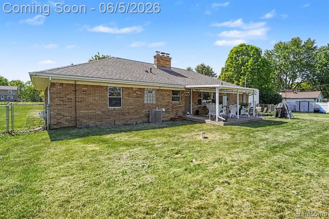 7371 Linden Road, Swartz Creek, MI 48473